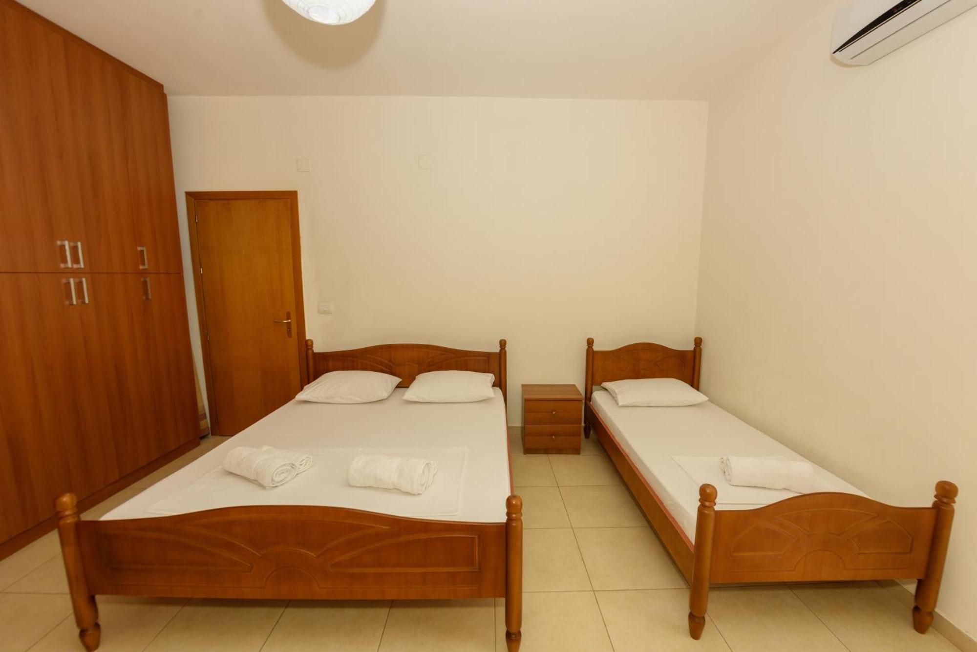 Vasili'S Family Apartments Химар Екстериор снимка